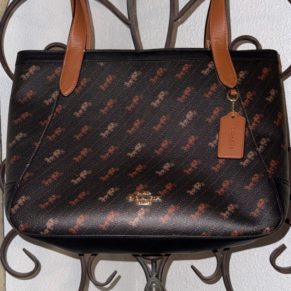 Coach Signature Black and Brown Handbag - Picture 3 of 11